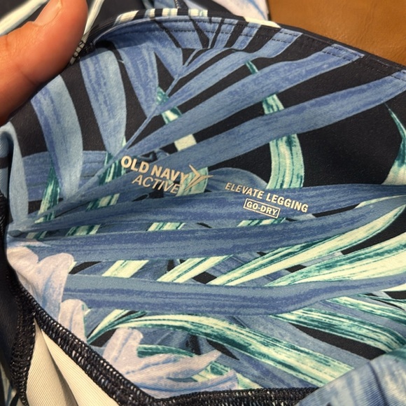 Old Navy Elevate leggings - Picture 3 of 5